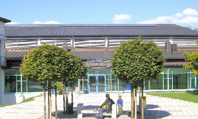 Solardach des Bürgersonnenkraftwerkes Ainring in Mitterfelden